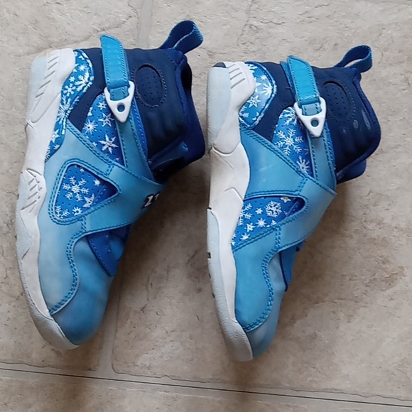 Nike Air Jordan's Kids Blue and white Size 12C - Picture 3 of 5